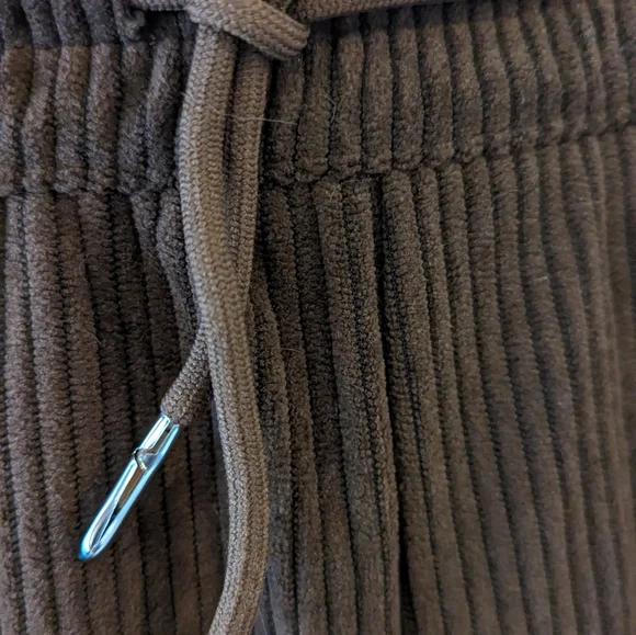 Brown Cargo Style Sweats Size Men's Medium NWOT - Picture 6 of 8